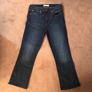 Gap high rise crop flare 28R